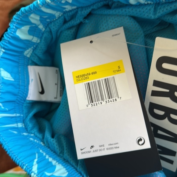 Nike swim trunks small NeW Multicolor Patchwork Shorts volleyball athletic - Picture 9 of 9